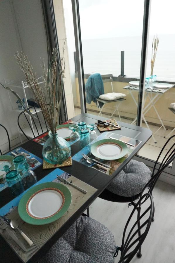 Belle Vie Vue Dominante Mer Et Plage - Appartement 2 A 4 Personnes Кабур Экстерьер фото
